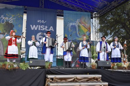 Mała scena Tygodnia Kultury Beskidzkiej w Wiśle